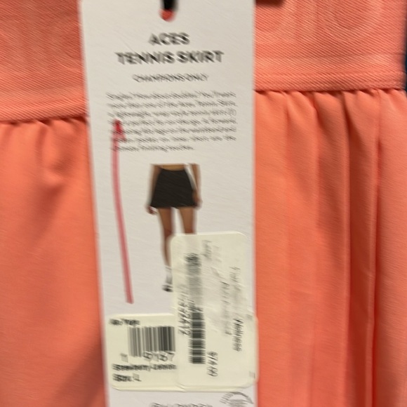 New w/ Tags ALO ACES TENNIS SKIRT - size large - strawberry lemonade - Picture 2 of 3